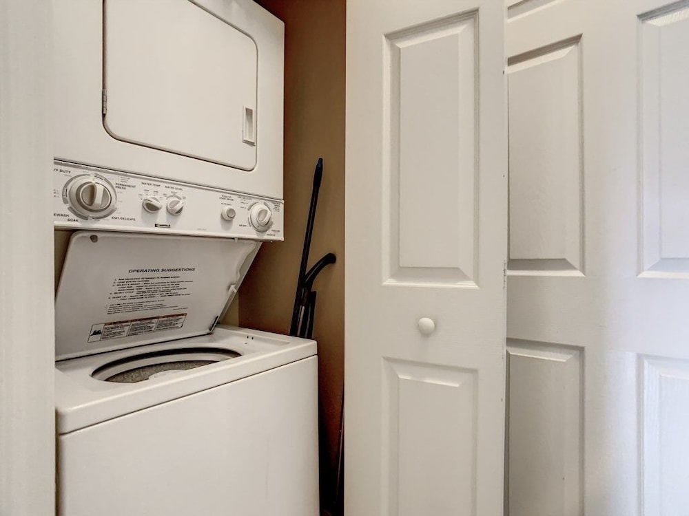 Annas Stunning Townhome In Regal Palms Resort Near Disney 3 Bedroom Townhouse