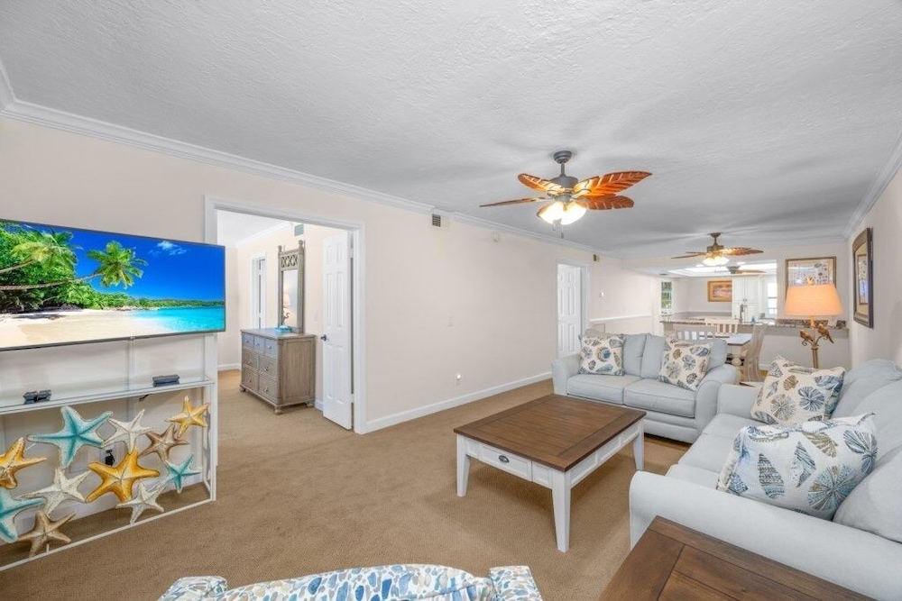 Pointe Santo E44 3 Bedroom Condo