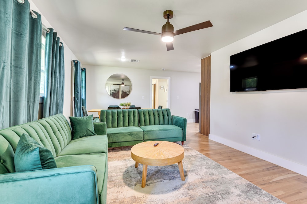 12 Mi to BOK Center: Pet-friendly Home w/ Yard!
