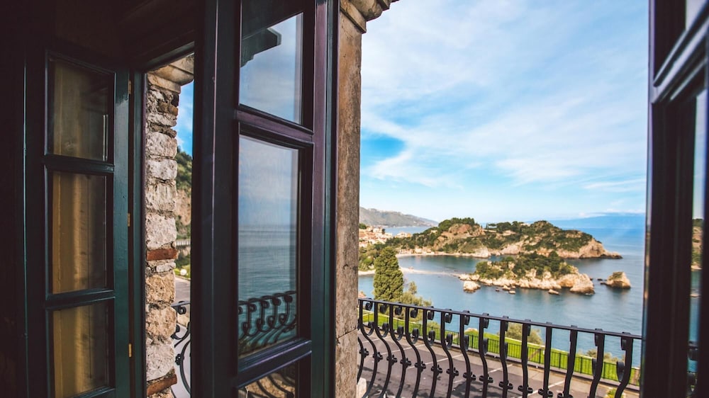 Torre Pirandello 6 in Taormina view 4