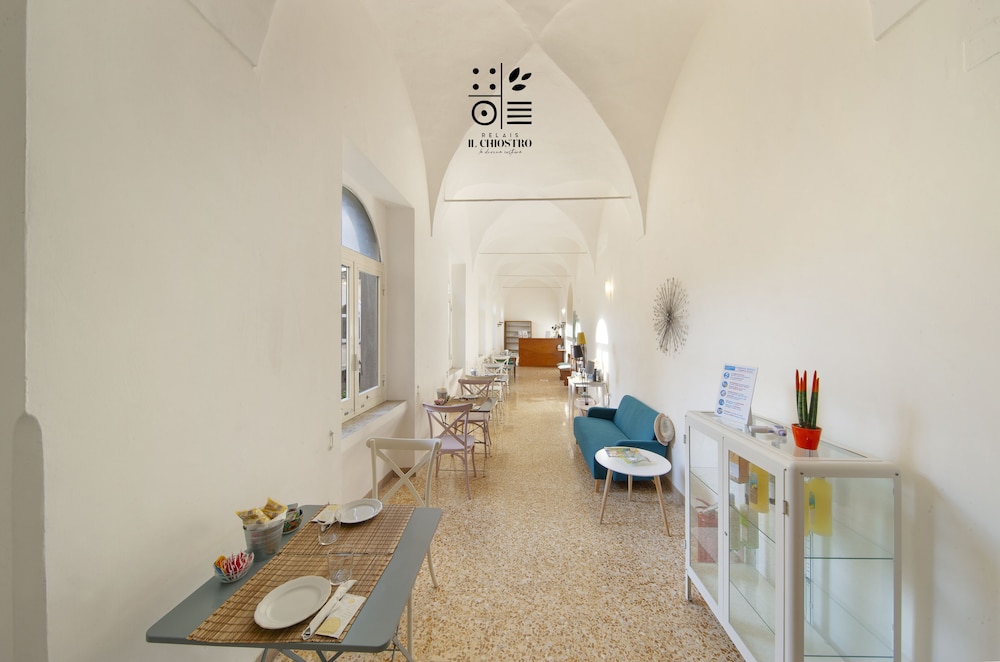 Relais il Chiostro Historic Courtyard and Panoramic Terrace near Sorrento — 6