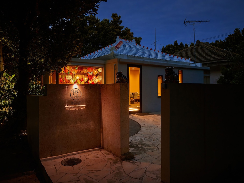 ADAN RESORT -LANTERN-