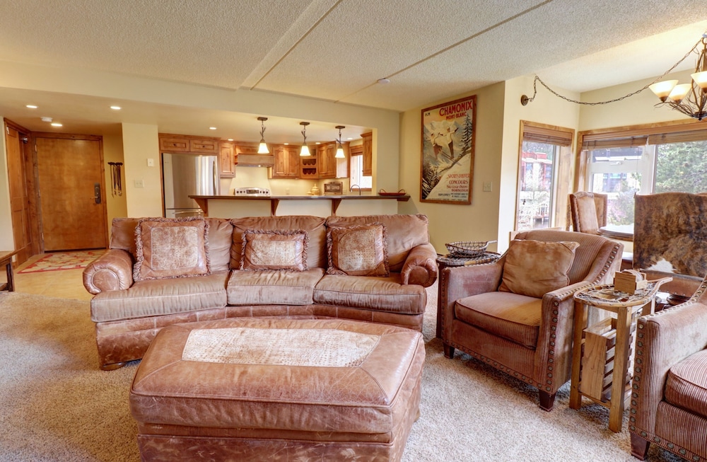 Wl210 West Lake Lodge 2 Bedroom Condo