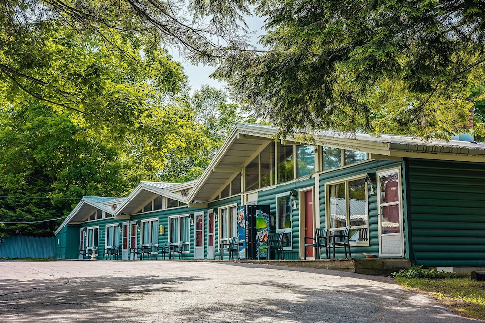Park Motel and Cabins view 5