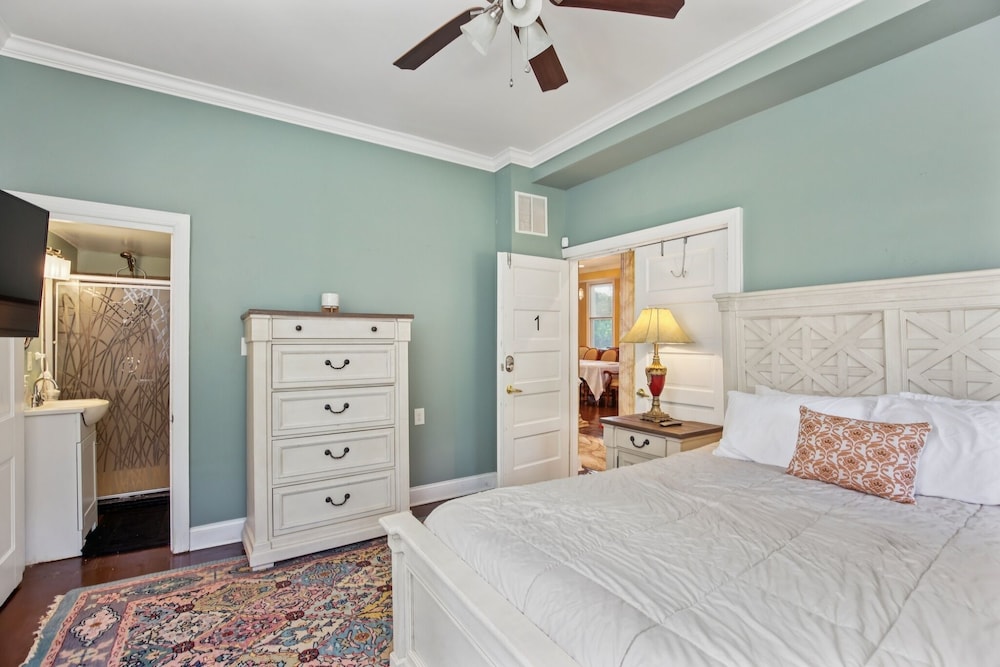 Charming Victorian Home With Porch & Large Yard 7 Bedroom Home