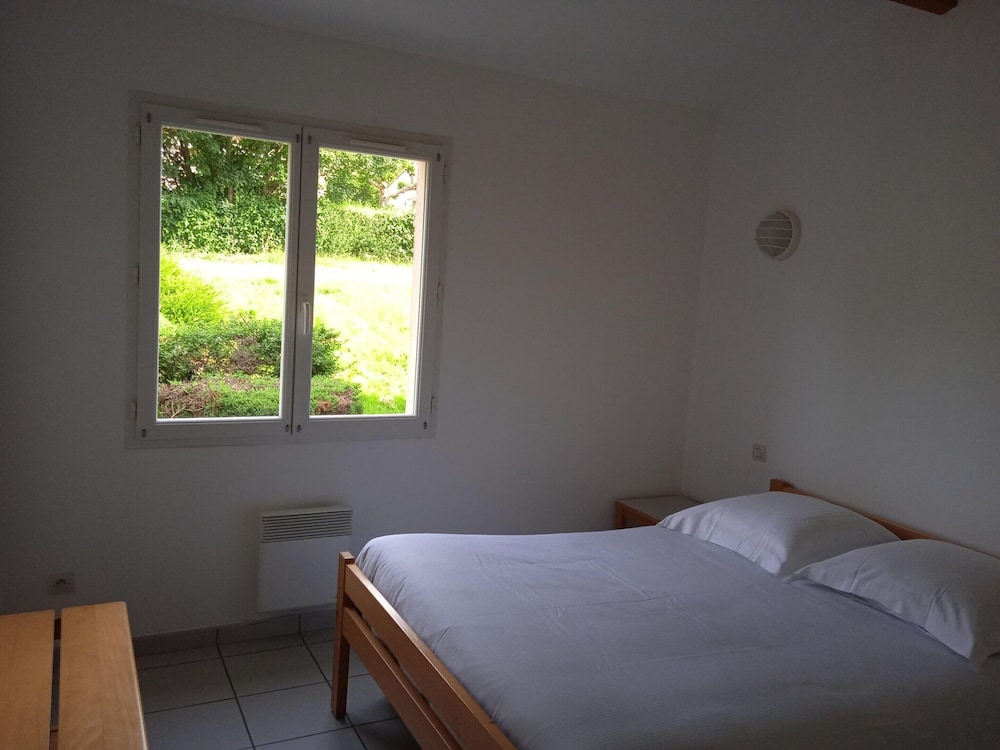 Holiday Home With Shared Pool view 2