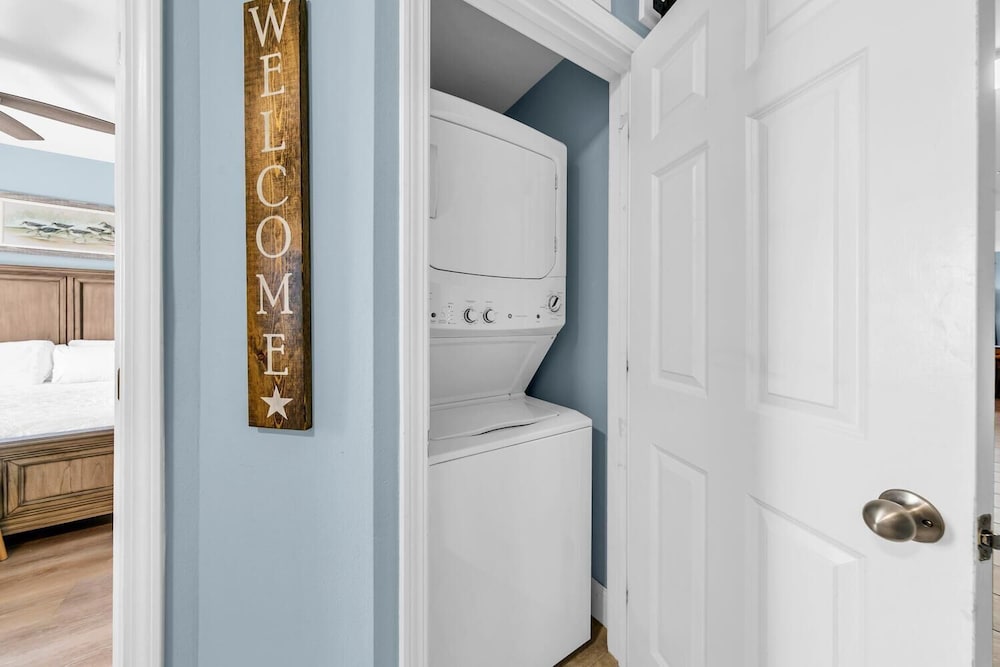 Laketown Wharf 317
