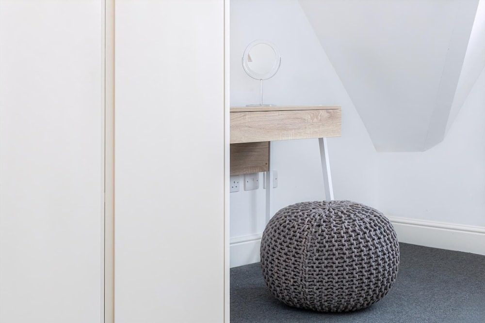 Stylish Three-bed Flat in Marylebone