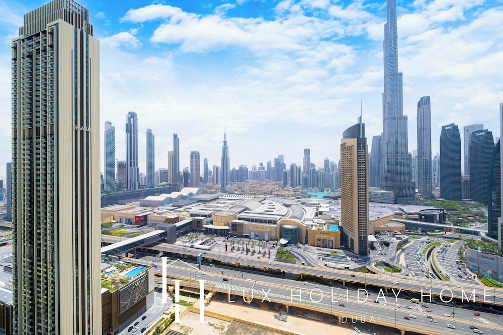 LUX The Burj Khalifa Downtown View Suite