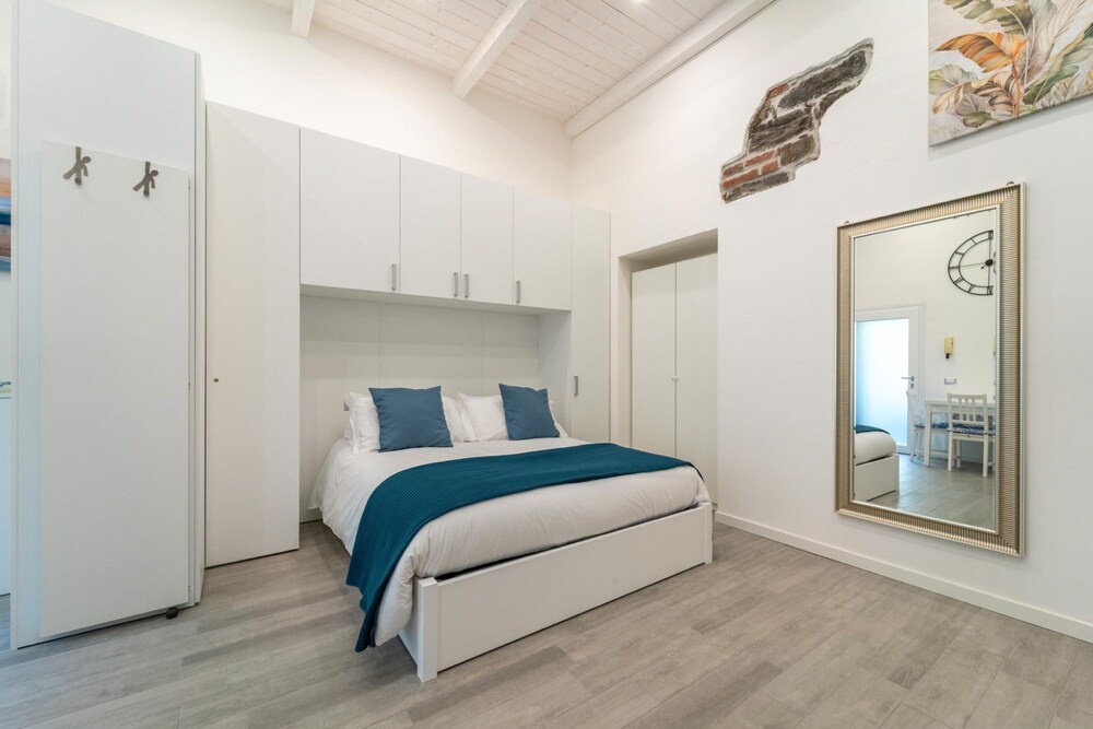Modern Apartment in Via Carloni by Wonderful Italy
