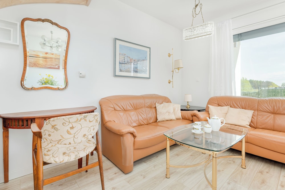 Three-level Rewal Apartment by Renters