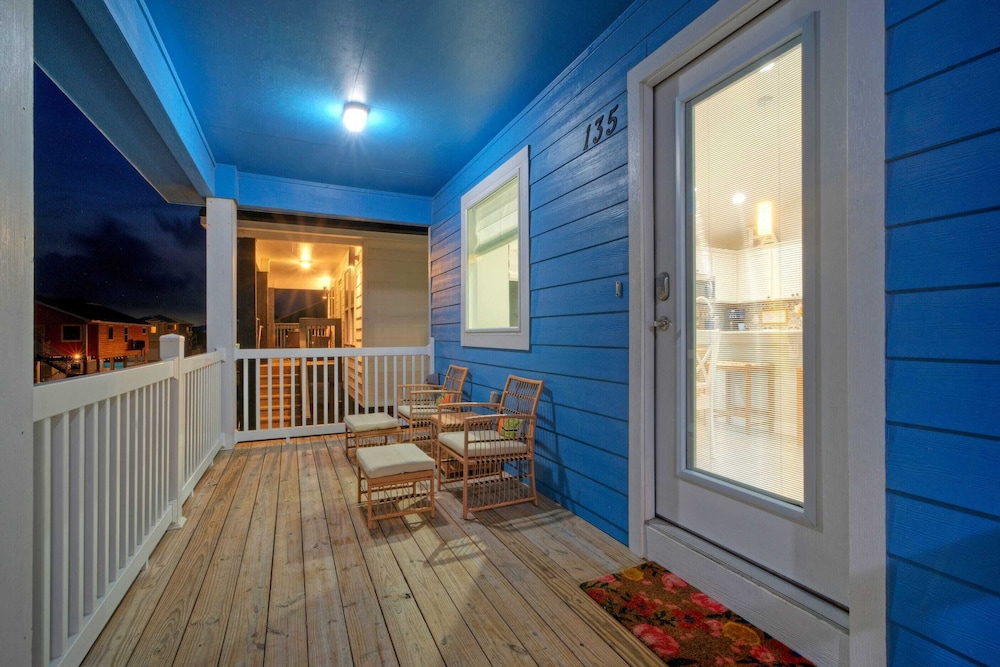 Salty Texan by Avantstay Central Location, Views