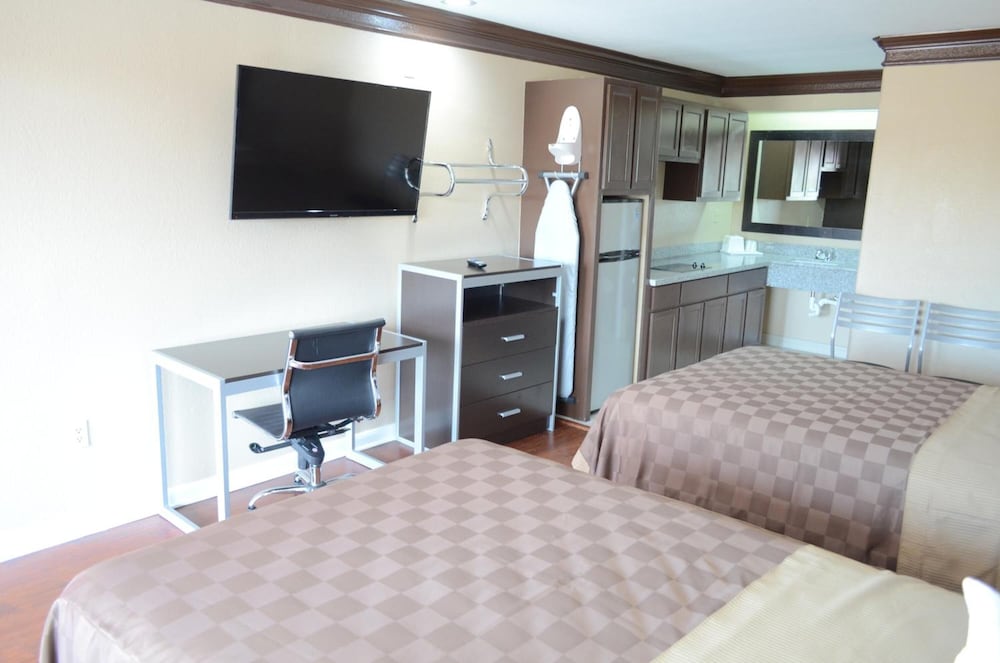 Regency Inn - Property Image 32