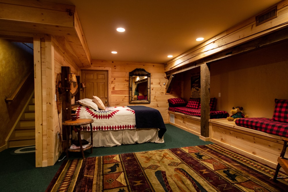 Saint Huberts Lodge