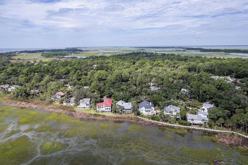 111 Cardinal Crest