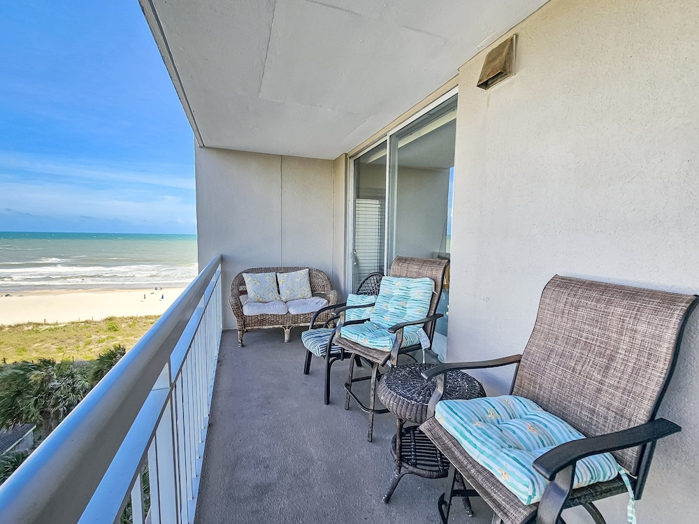 507 South Hampton 2 Bedroom Condo