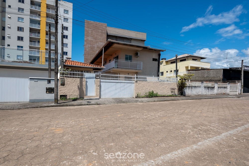 Fully Equipped Houses in a Condominium With a Pool, 110m From the Beach - Onis