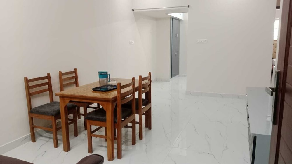 SES Naga Cottage