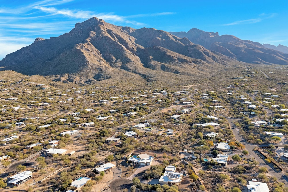 Home Near El Conquistador Golf: Hot Tub + Mtn View
