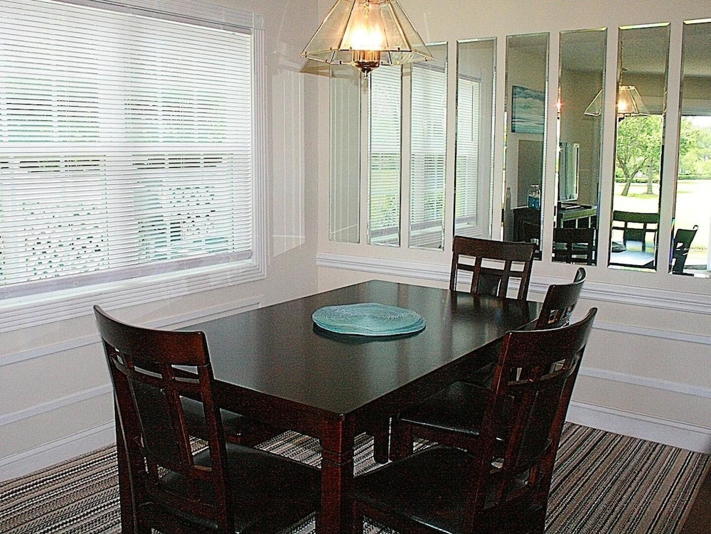 104 2 Bedroom Villa by RedAwning view 4