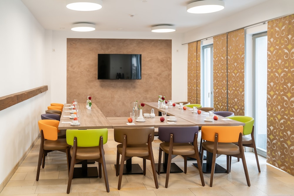 Altstadthotel Grauer Wolf - Property Image 16