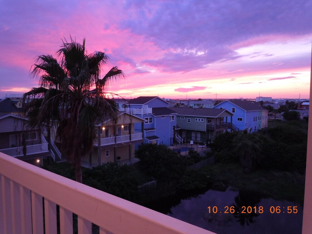 Beachgate Condo Suites And Hotel 331+332 4 Bedroom Condo