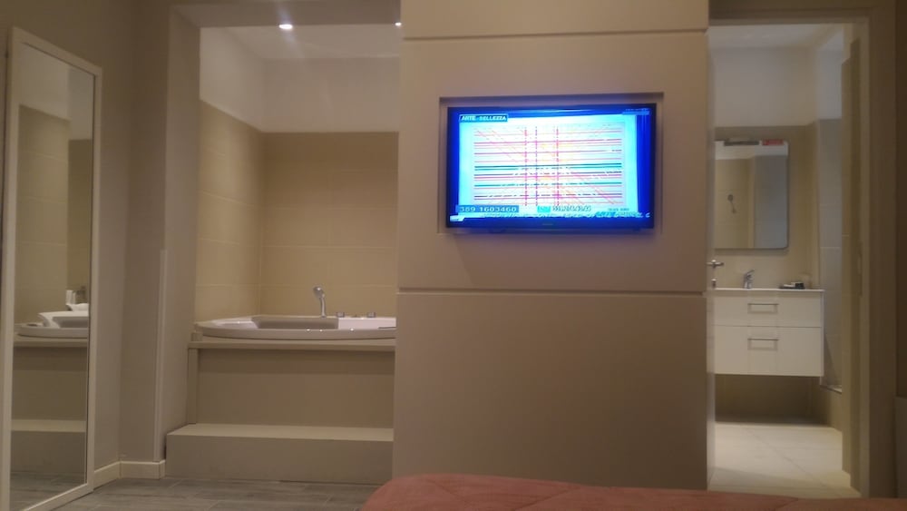 Dea Roma Inn