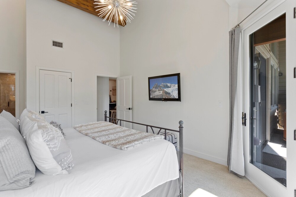 Trail's End Lodge at Deer Valley Resort - Three Bedroom Residence with Spa #501 3 Condo