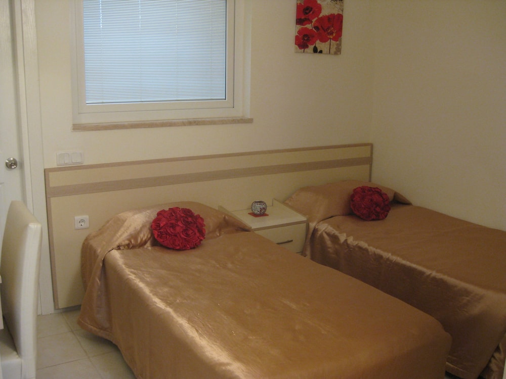 Orka Olivia Apartments