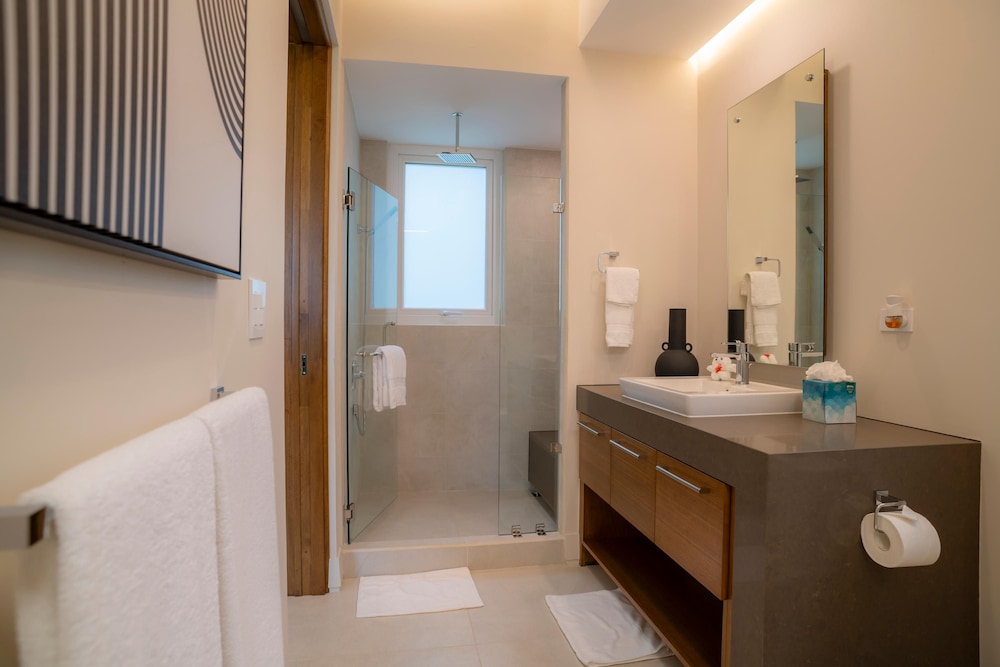 - Casa Cenizaro Six Bedroom Private Pool Family