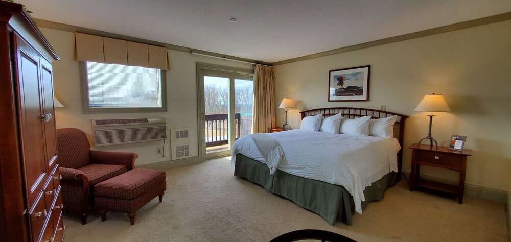 Atkinson Resort & Country Club