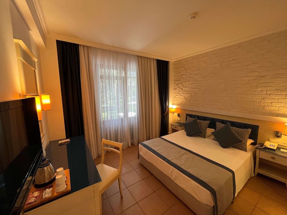 Champion Holiday Village - All Inclusive