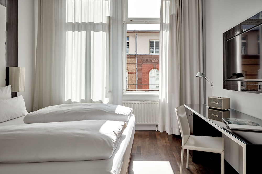 Frankfurt Vacations - The Pure, a Member of Design Hotels - Property Image 53