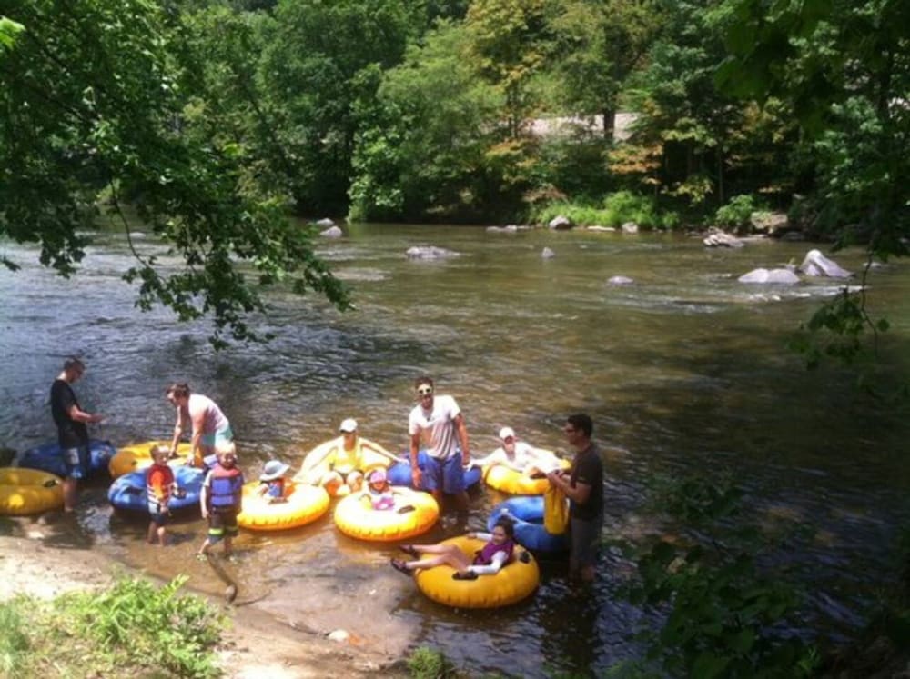 5 BR House- Mt Mitchell Golf Course on the River