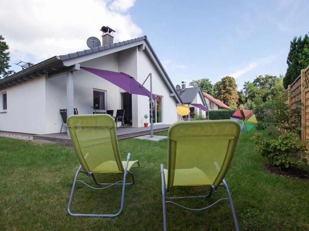 Amselgrun Modern Retreat