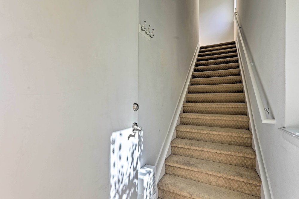 Lohi Apartment w/ Patio: 1 Mi to Downtown Denver! view 5
