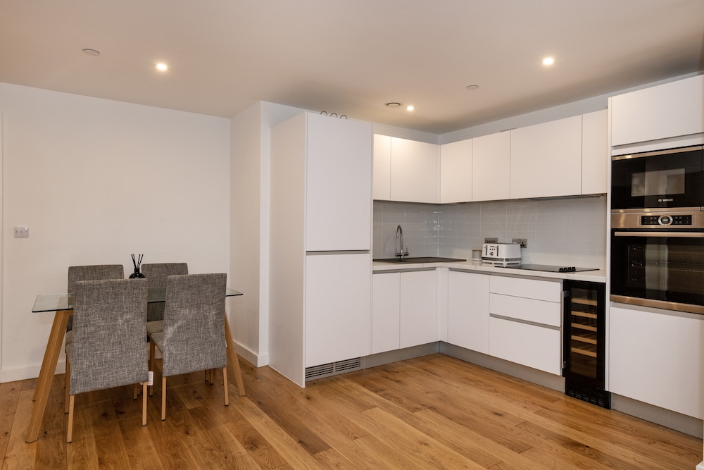 Lovely & Cosy 2 Beds in Birmingham City Apartment view 4