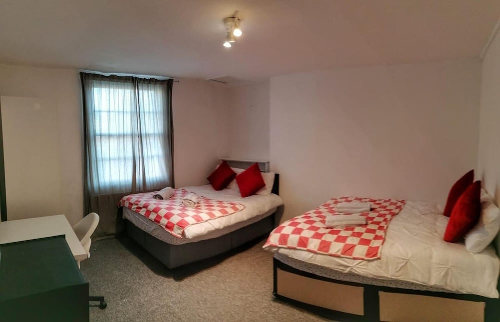 House in Central London - Sleeps up to 16