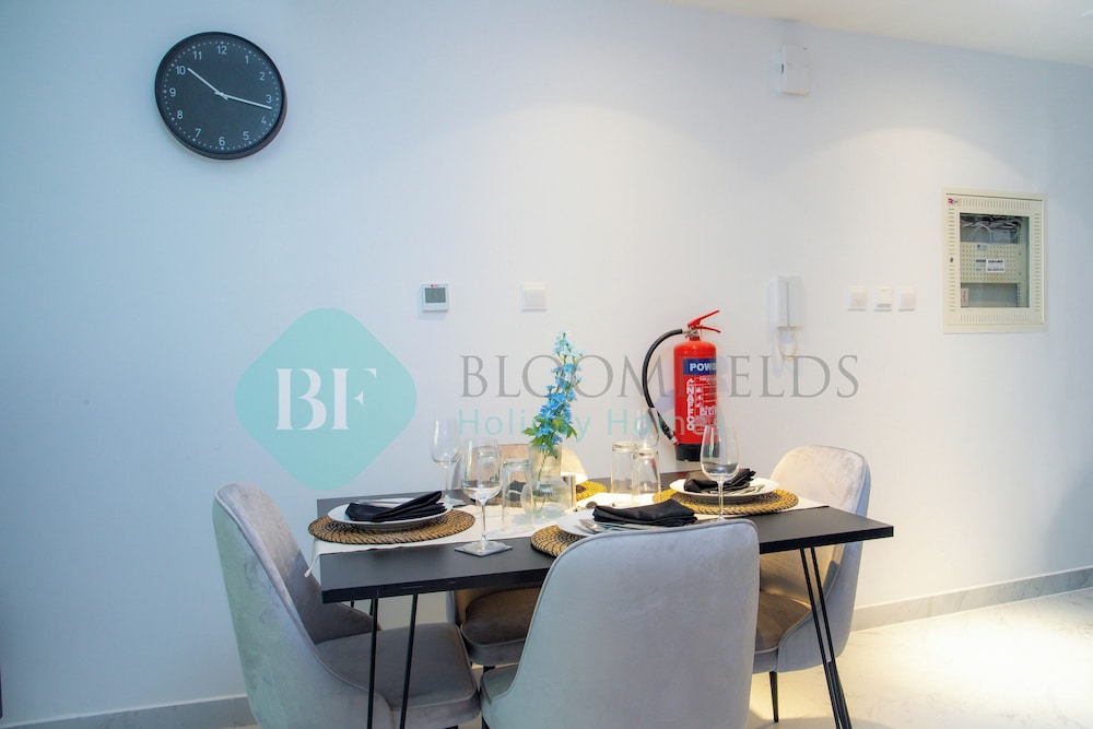 Bloomfields Elegant 2BR In Oasis Masdar