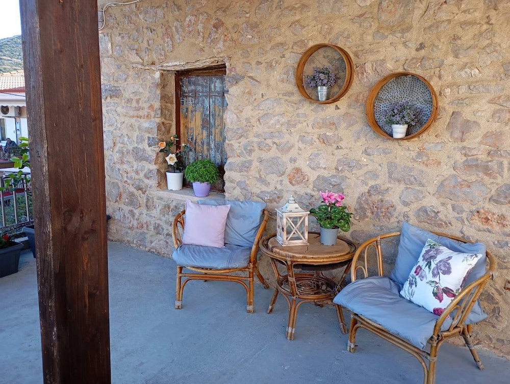 Stirida Stone House Stirida Stone House