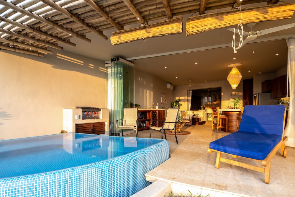 Punta Majahua Condos