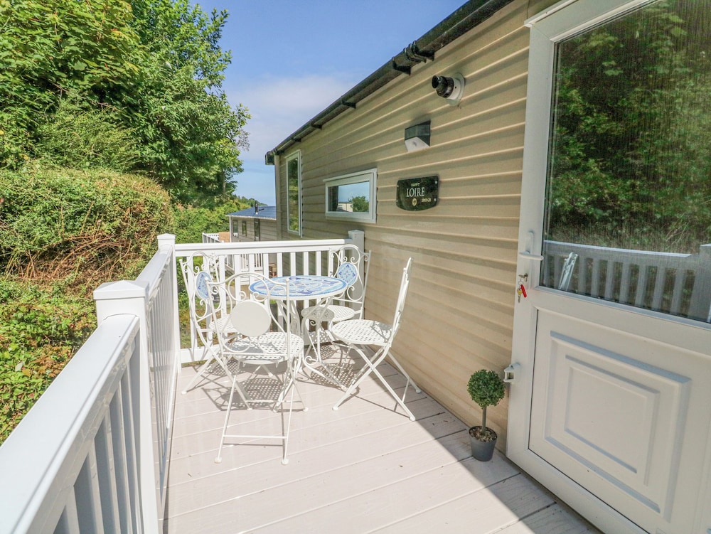 25 Manleigh Park