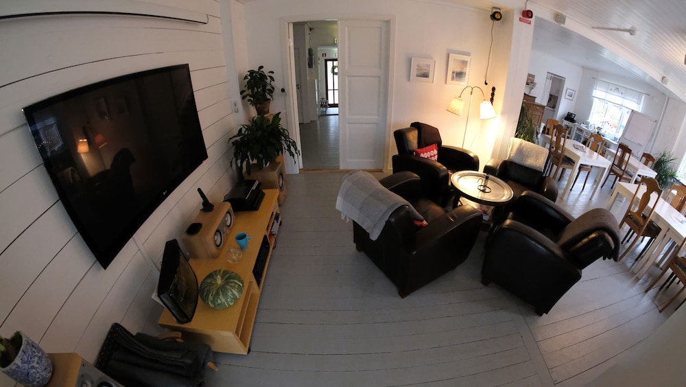 Villa Akvarellen Bed & Breakfast