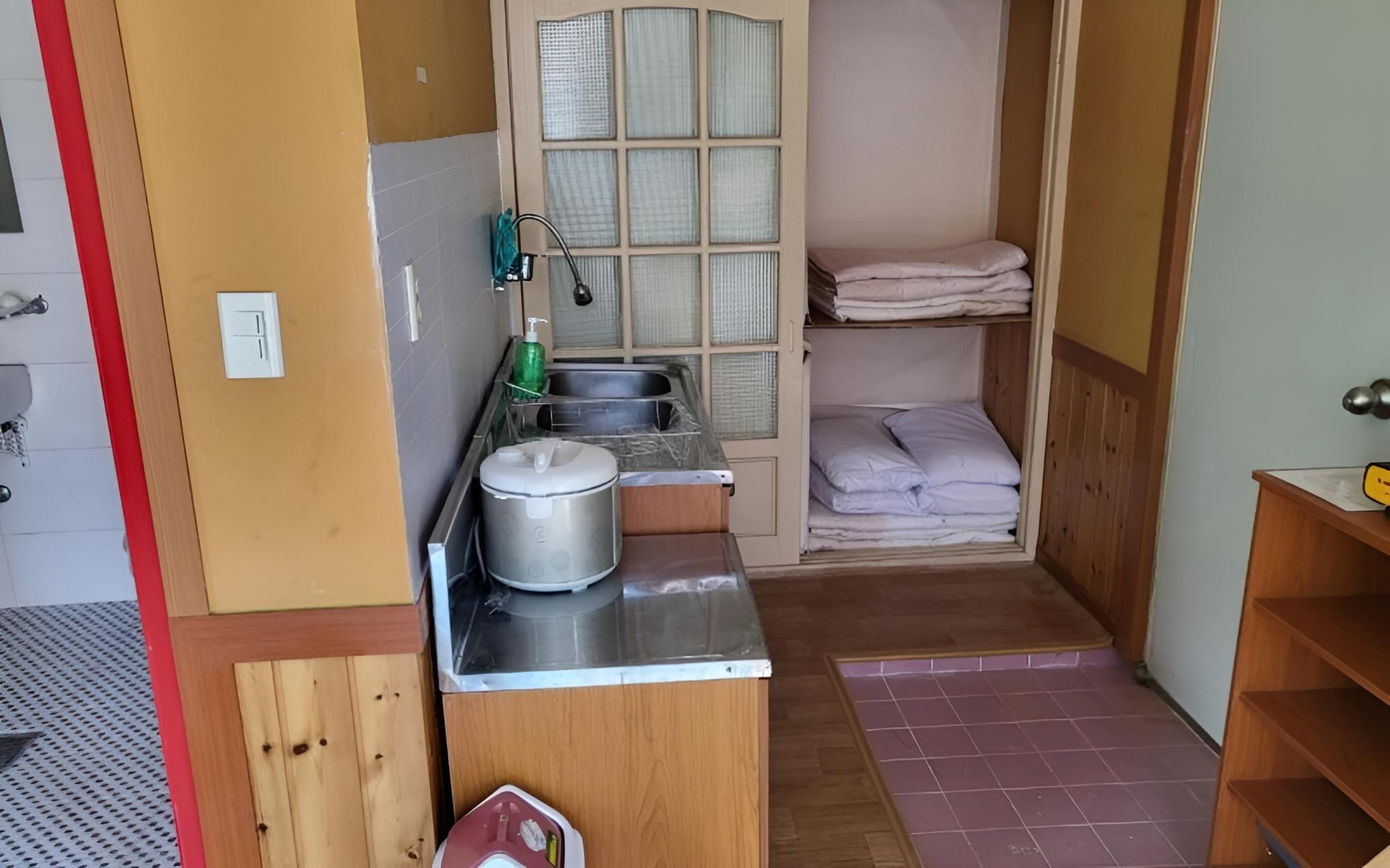 Yeongwol Donggang Close Pension