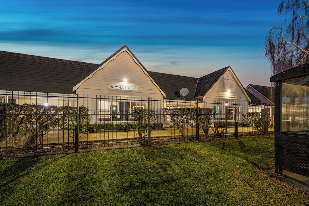 Aroha Motel