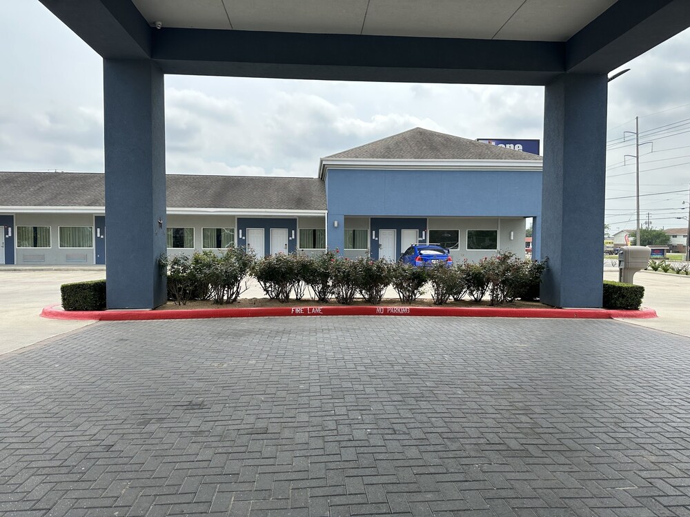 Lone Star Inn