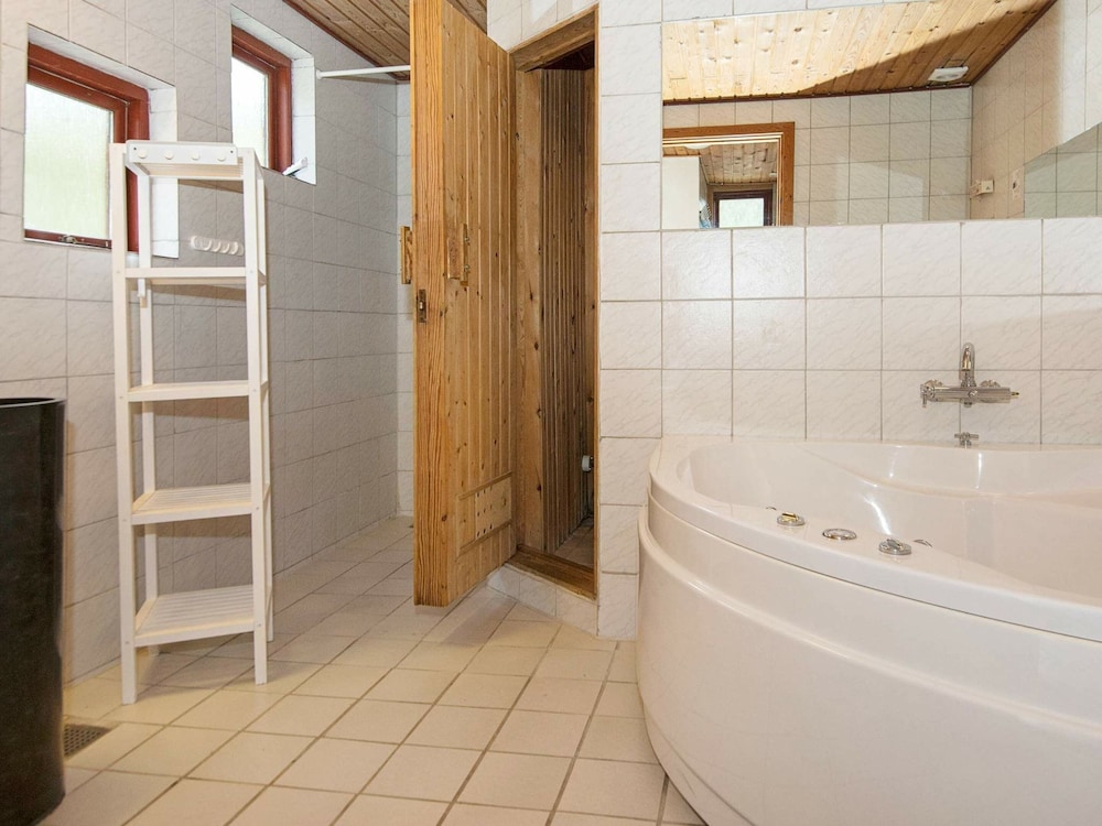 Spacious Holiday Home in Storvorde With Sea Nearby view 5