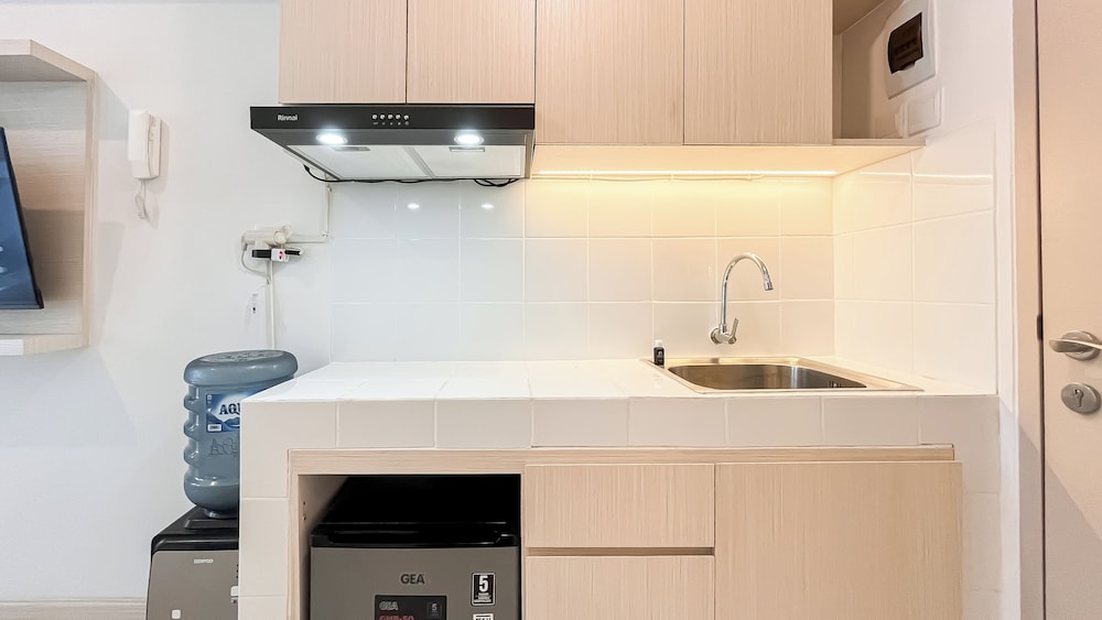 Comfy And Best Deal Studio Apartment Tokyo Riverside Pik 2