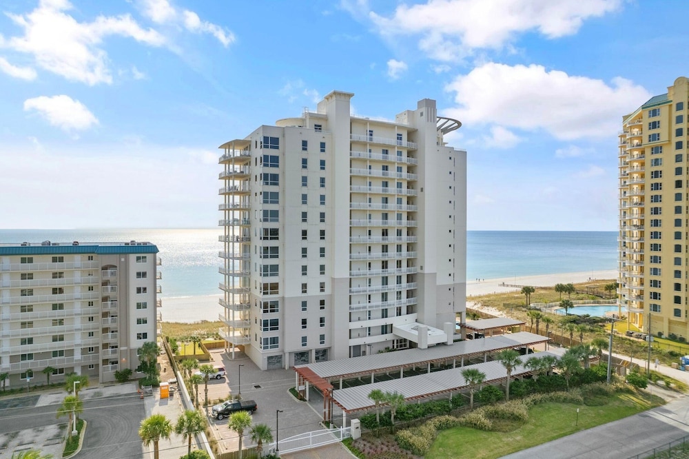 La Playa 703