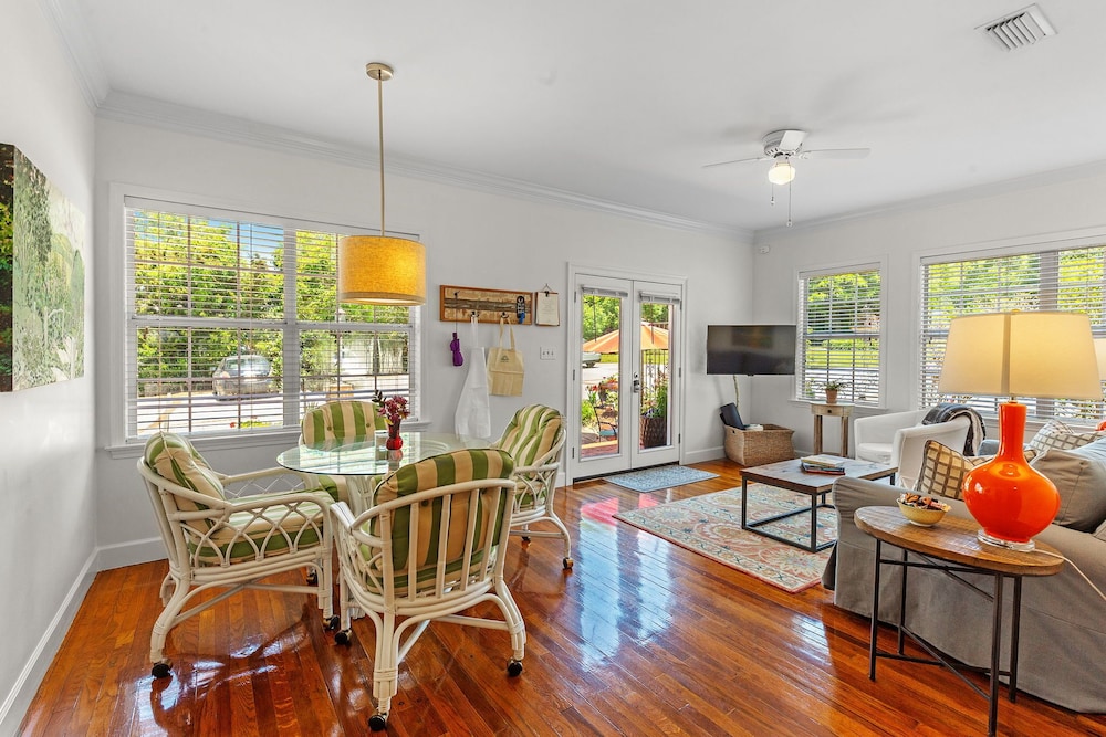 Jubilee Suites Boutique B&B